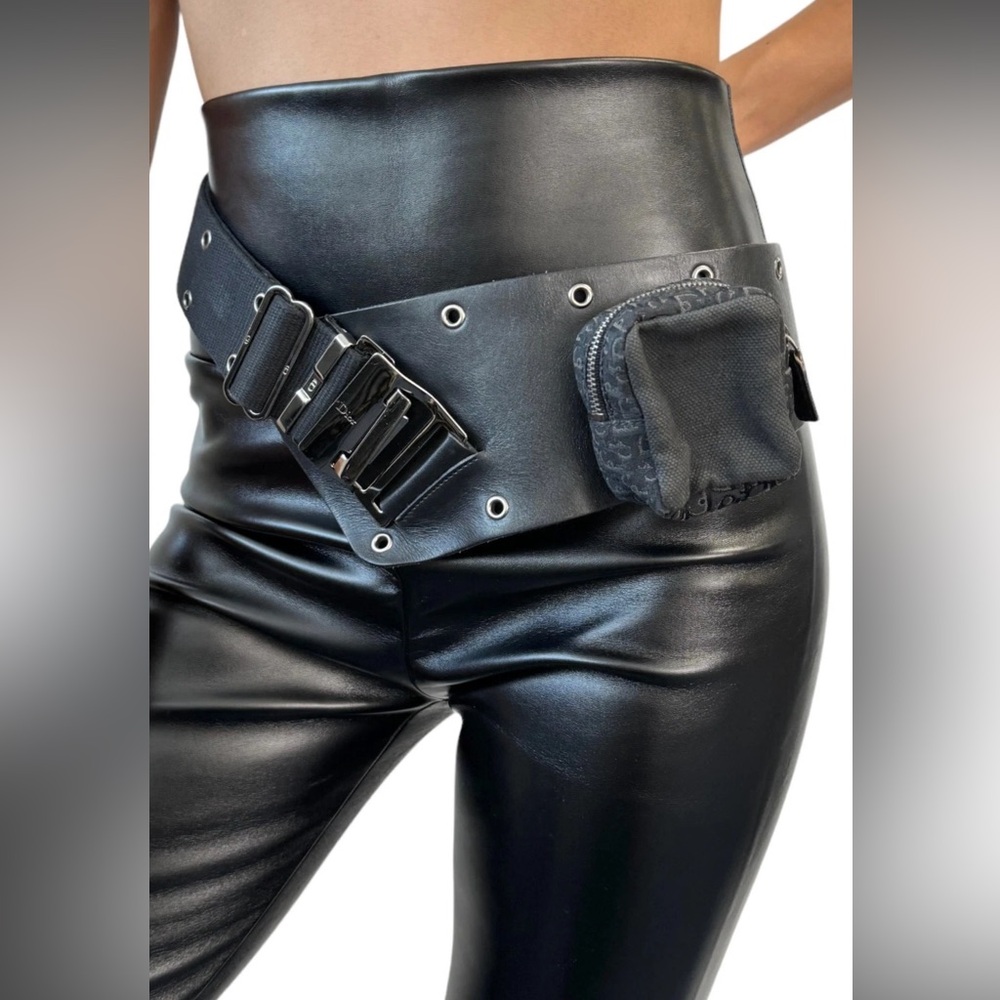 Authentic CHRISTIAN DIOR Black  Trotter Belt with detachable Pouch Bag ❤️